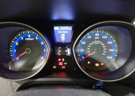 2013 Hyundai Elantra Gt from USA, damaged, VIN KMHD35LEXDU094301